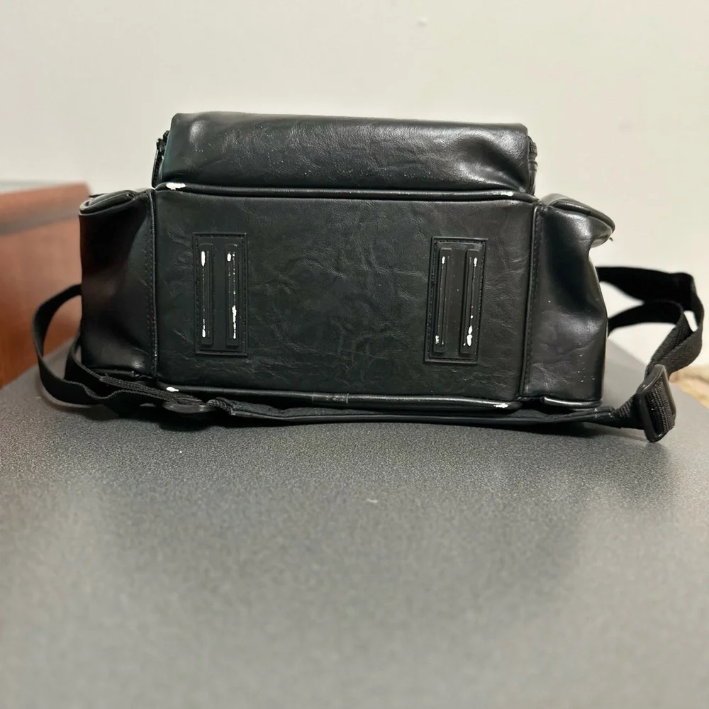 Ambico Signature Series Padded Camera Gear Camcorder Bag VHS-C/8mm (V-4465)